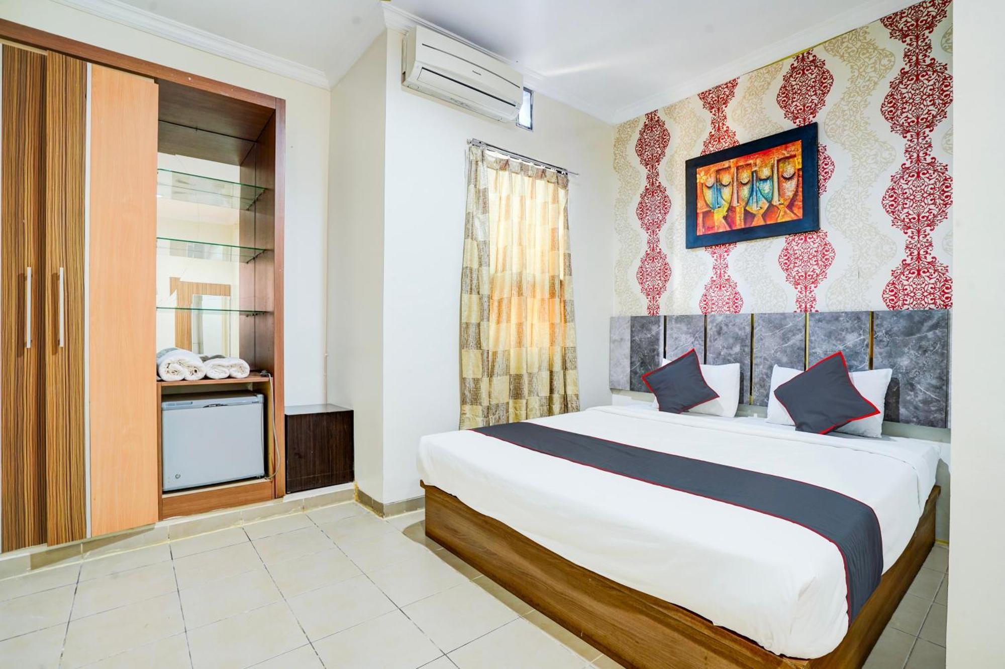 Hotel O Padang City Center Near Pantai Padang Formerly D'Dhave Hotel Luaran gambar