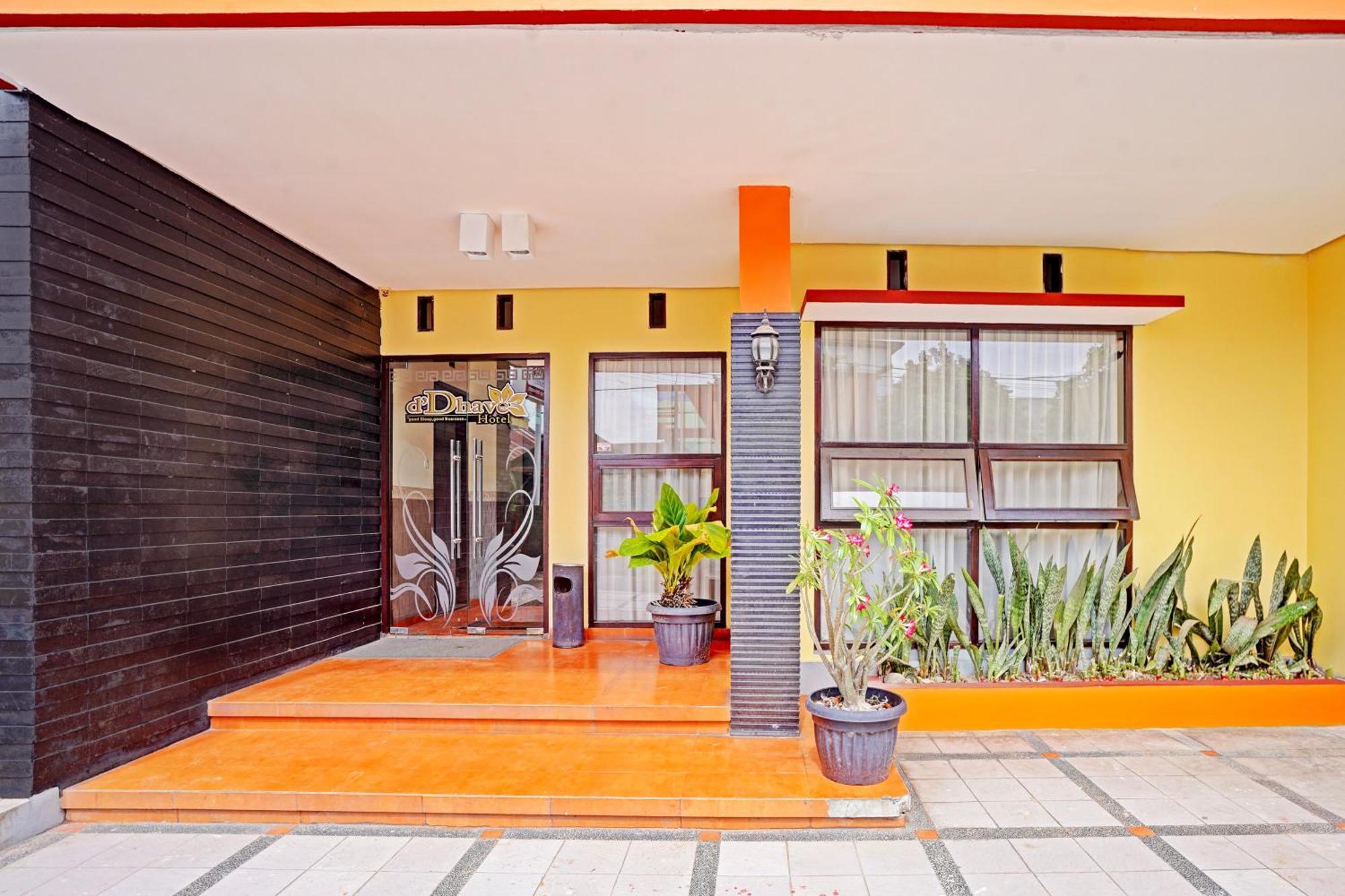 Hotel O Padang City Center Near Pantai Padang Formerly D'Dhave Hotel Luaran gambar